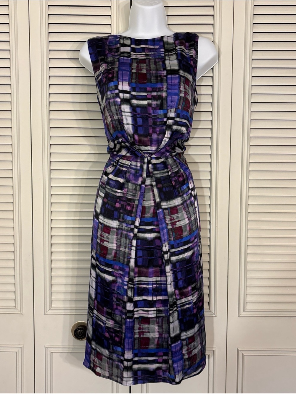 Armani Collezioni Sheath Dress Sz 10 Geometric Watercolor Purple Multi Silky